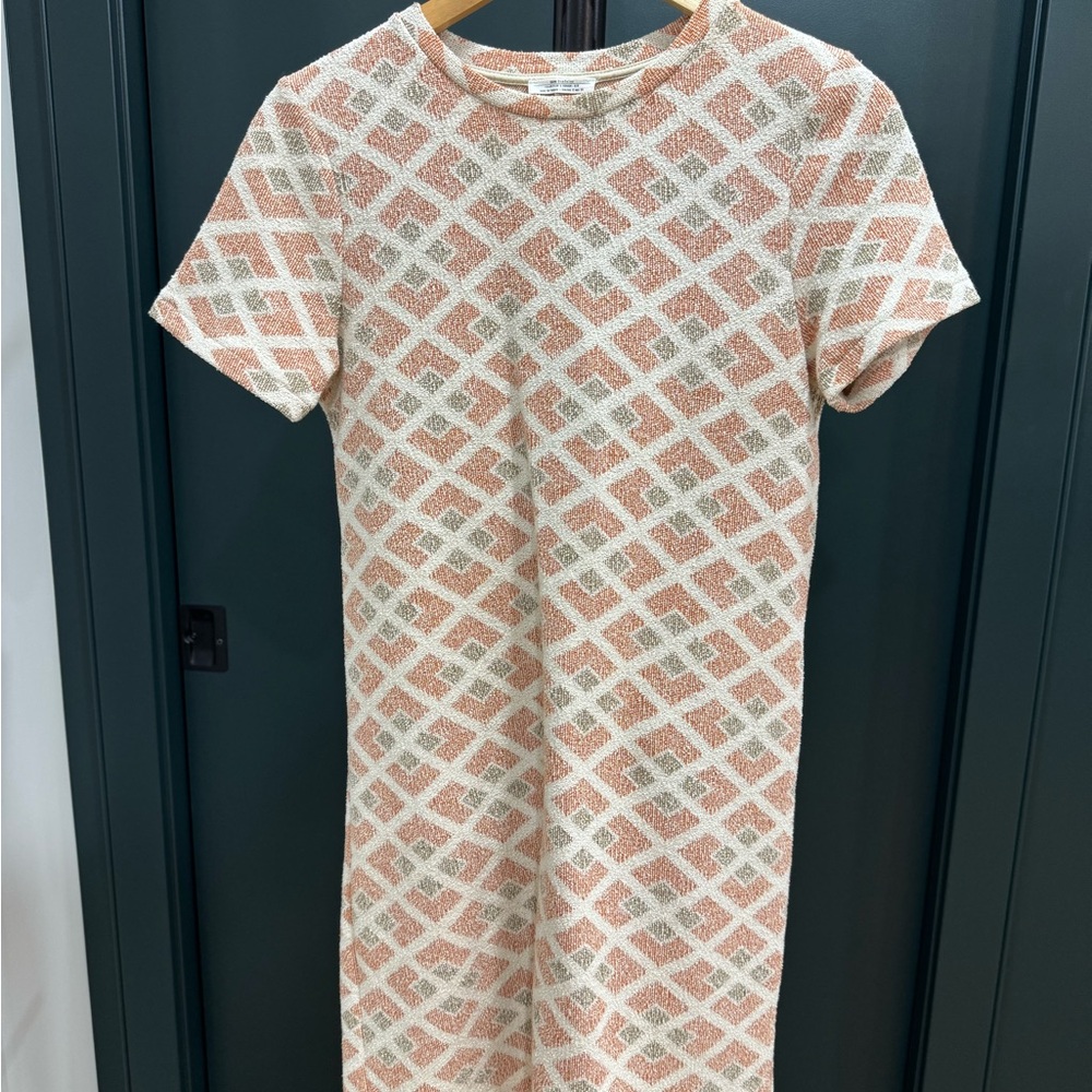Zara Textured Knit Top in Orange and Cream